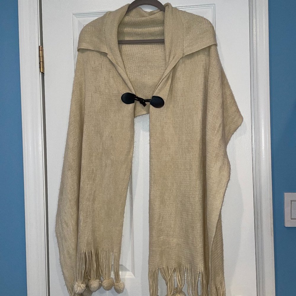 Z&L Women's Poncho